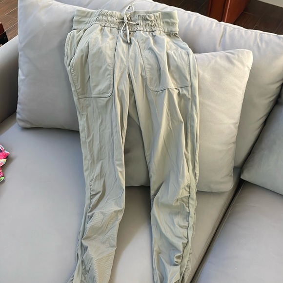 LULULEMON Jogger - Picture 1 of 7